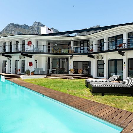 Neighbourgood 1St Crescent Camps Bay Hotel Кейптаун Екстериор снимка