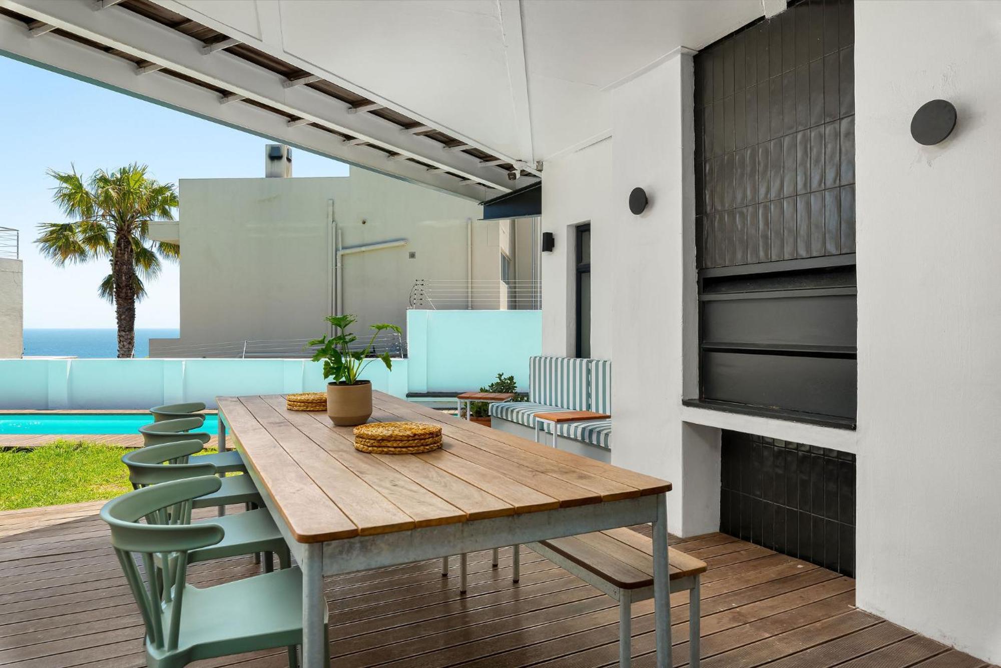 Neighbourgood 1St Crescent Camps Bay Hotel Кейптаун Екстериор снимка