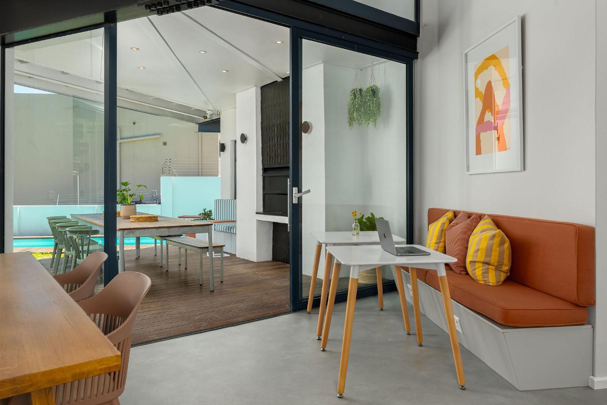 Neighbourgood 1St Crescent Camps Bay Hotel Кейптаун Екстериор снимка