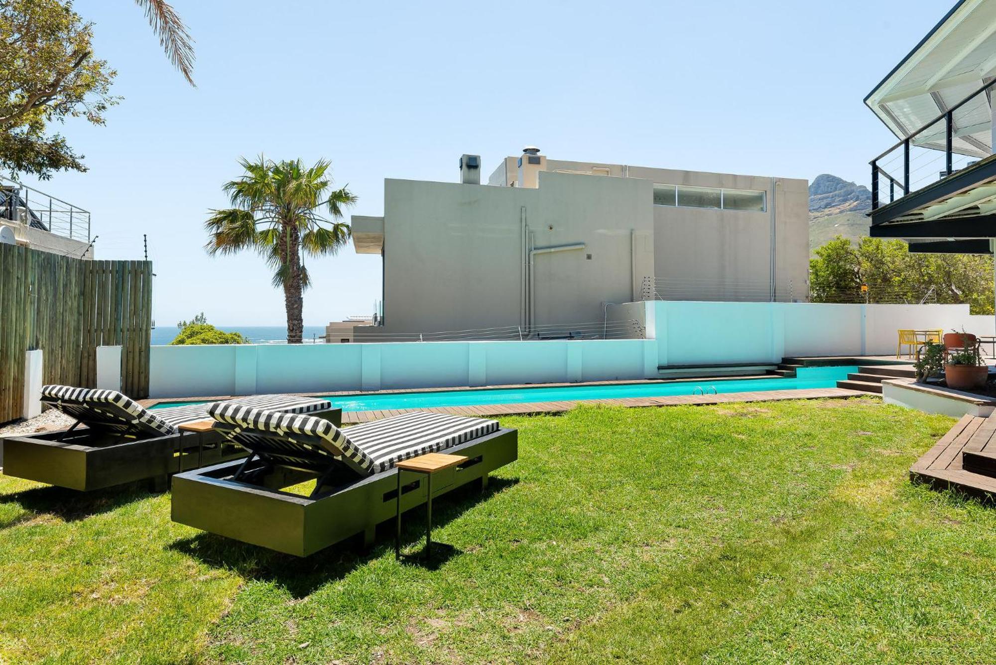 Neighbourgood 1St Crescent Camps Bay Hotel Кейптаун Екстериор снимка