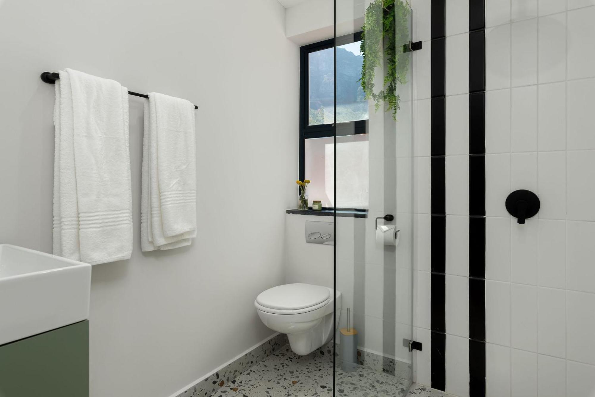 Neighbourgood 1St Crescent Camps Bay Hotel Кейптаун Стая снимка