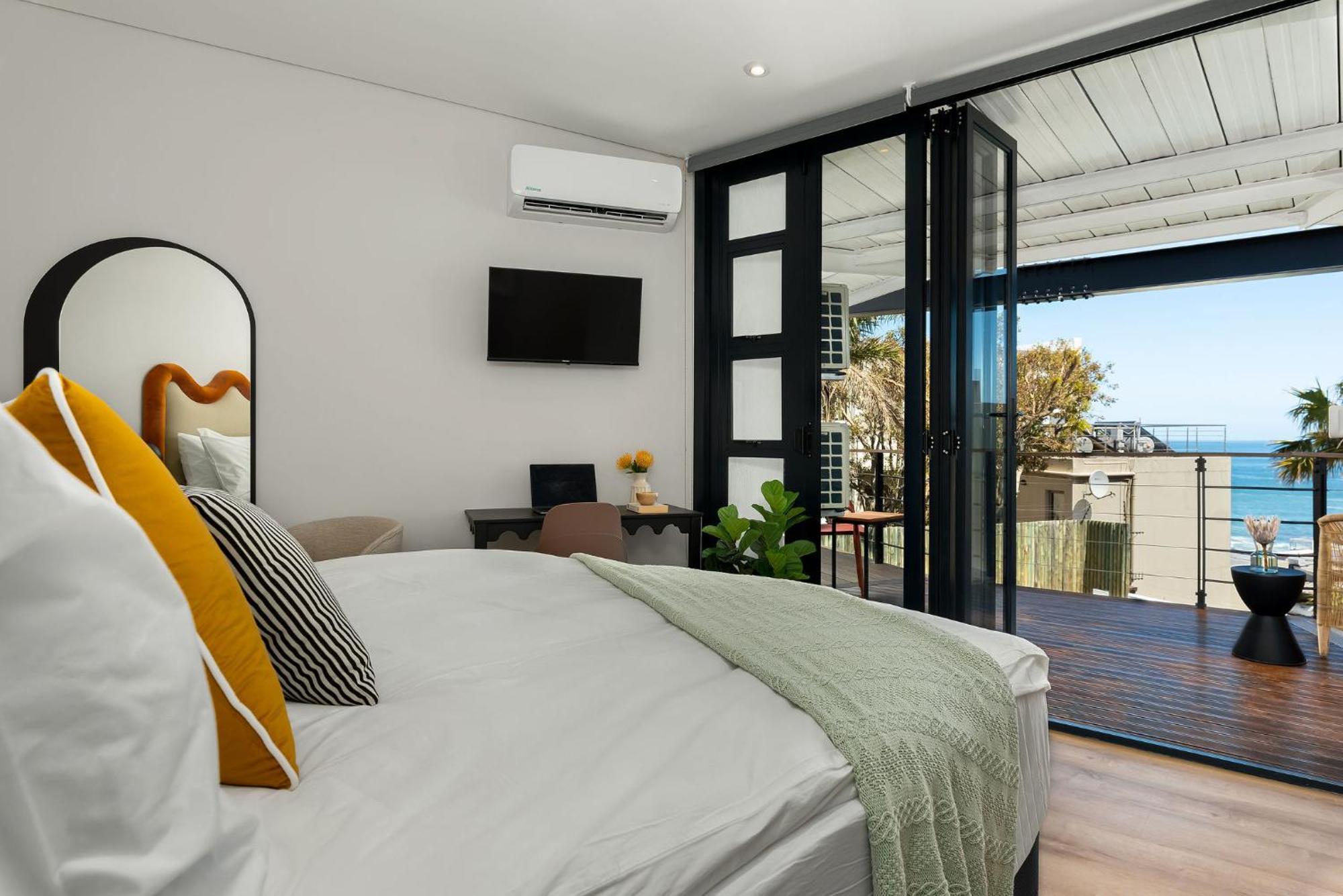 Neighbourgood 1St Crescent Camps Bay Hotel Кейптаун Екстериор снимка