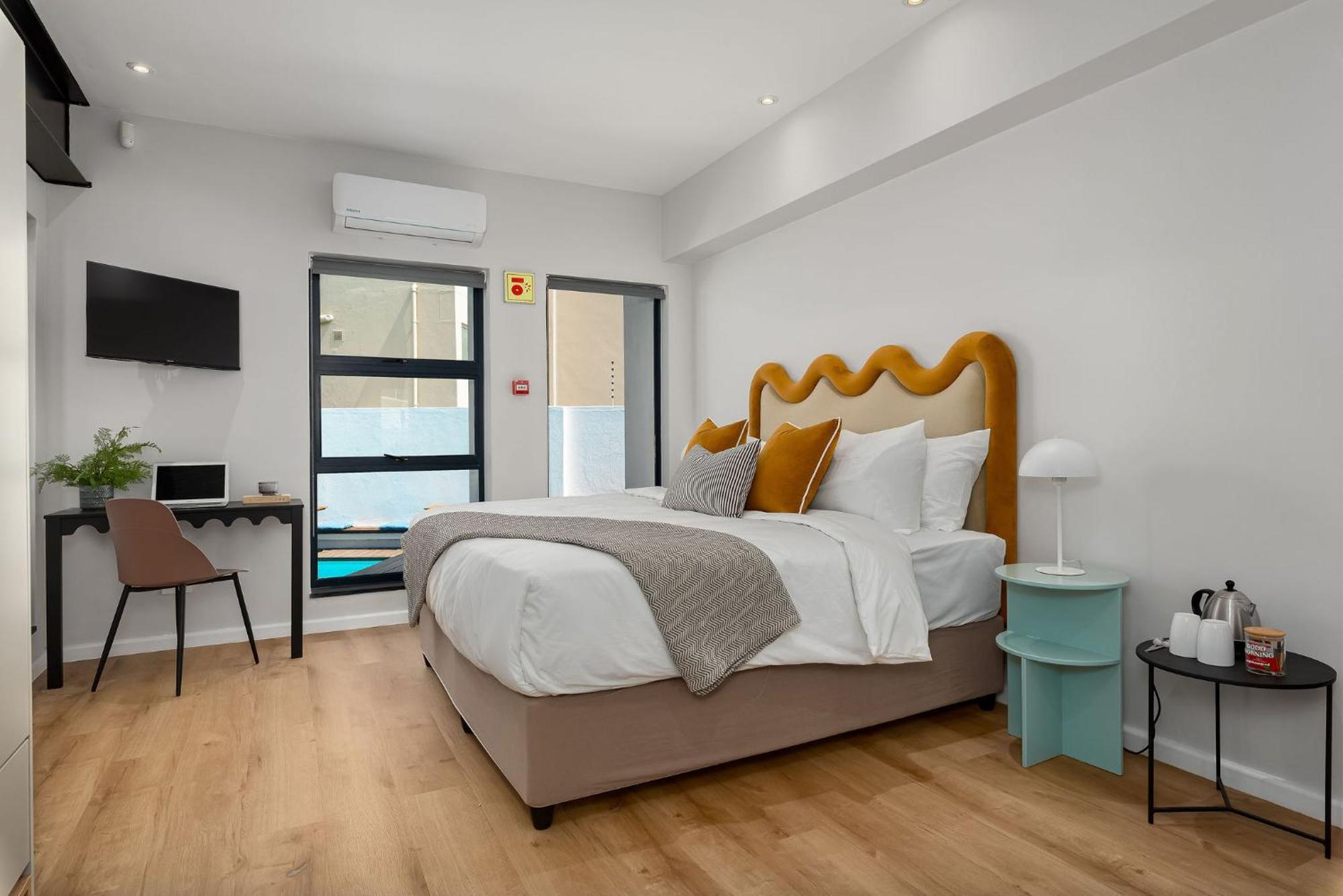 Neighbourgood 1St Crescent Camps Bay Hotel Кейптаун Екстериор снимка